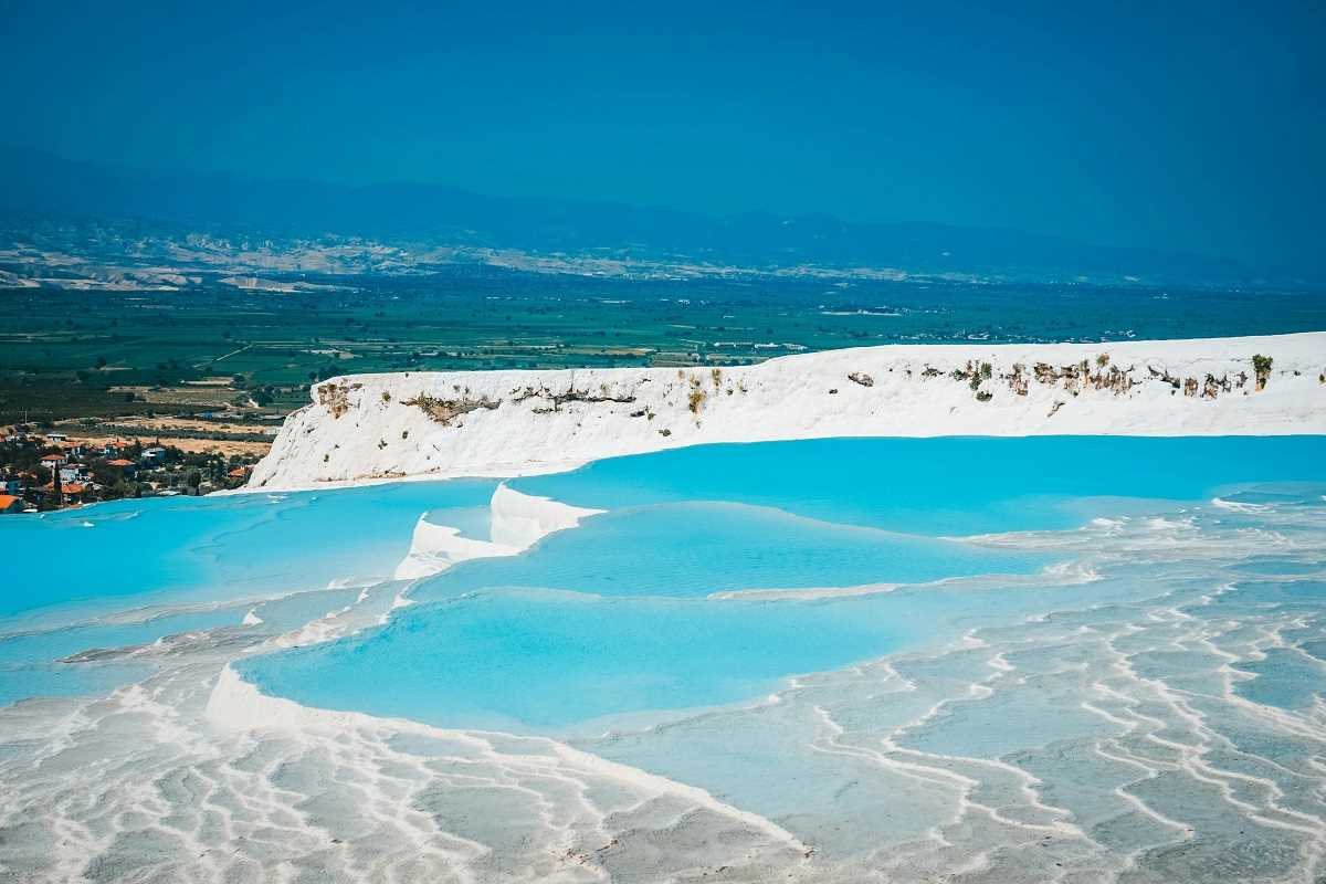 Best Coastal Destinations for Honeymoons